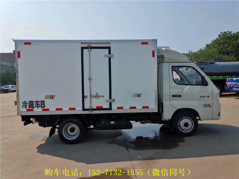 国六福田祥菱M冷藏车（厢长3.1米）